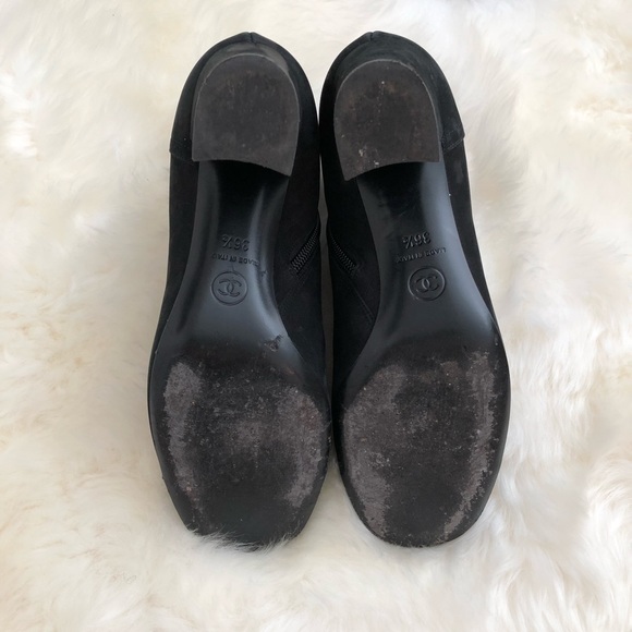 ❌SOLD❌ 🖤 CHANEL Black Suede Short Booties Sz 36.5 - Picture 5 of 6