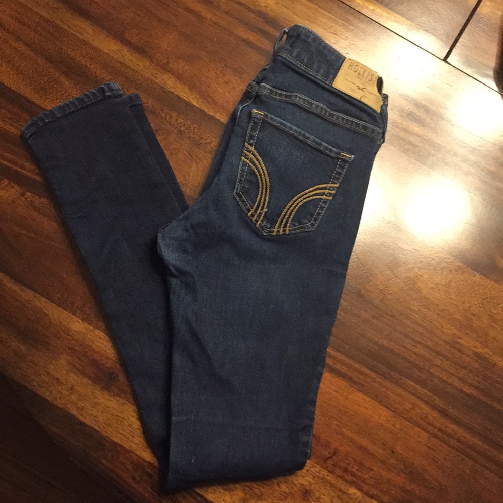 1S HOLLISTER JEANS