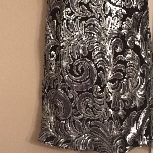 Laundry by Shelli Segal Silver Sequin Dress - Picture 2 of 6