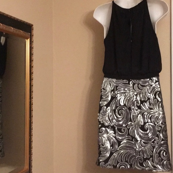 Laundry by Shelli Segal Silver Sequin Dress - Picture 4 of 6