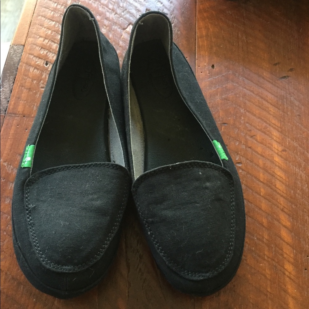 Sanuk flats
