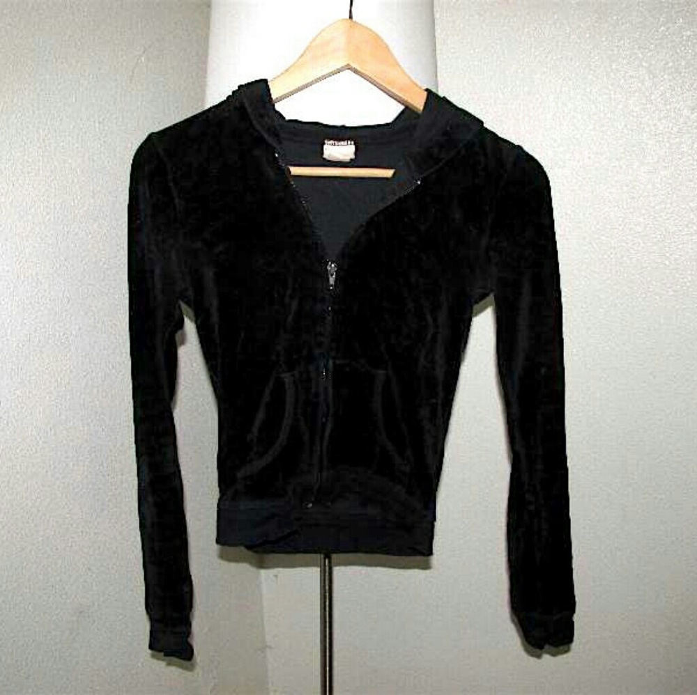 Black cropped velvet jacket