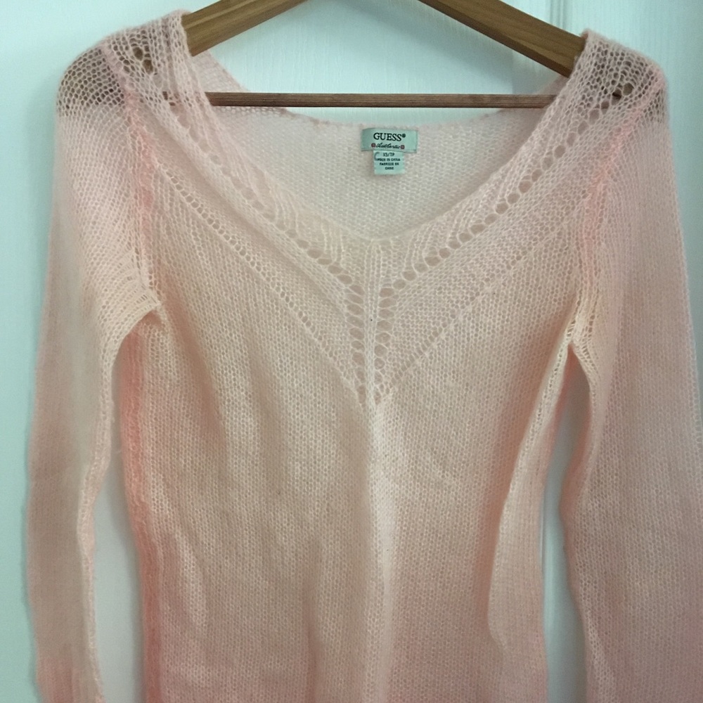 Guess v-neck pink sweater XS