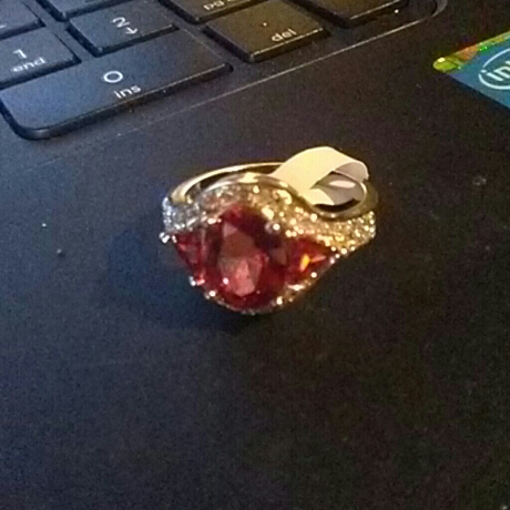 Luxury 4.75 ctw ring