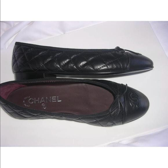 Authentic Chanel Quilted Black Ballet Flats - Picture 4 of 4
