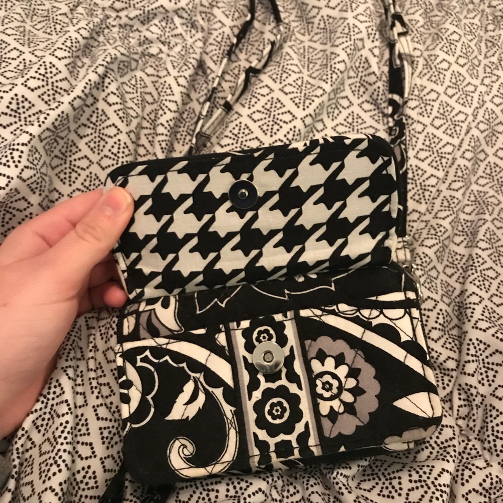 Vera Bradley wallet with pocket for IPhone 5, 5s! - Picture 2 of 4