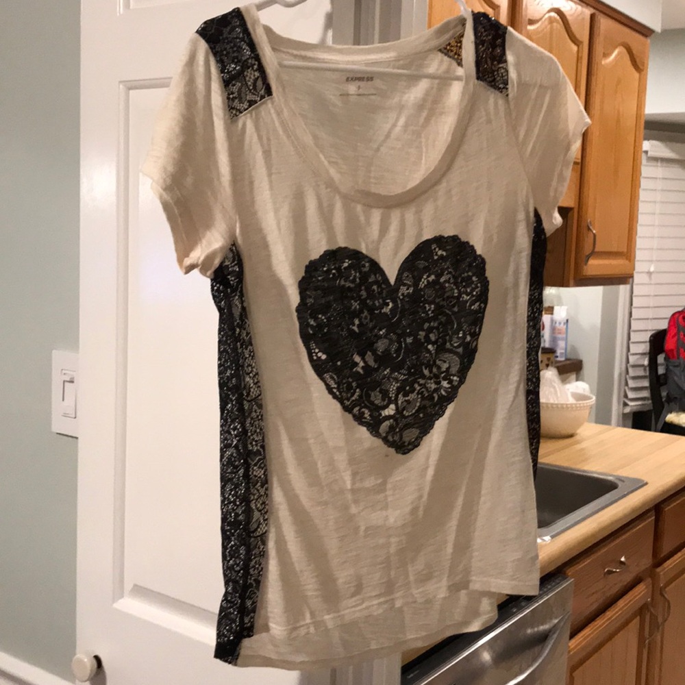 Tee shirt