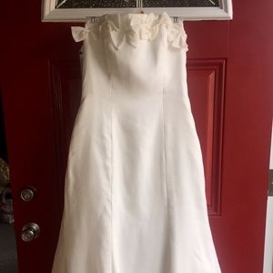 Slightly Off-White Strapless Wedding Gown, Size 12