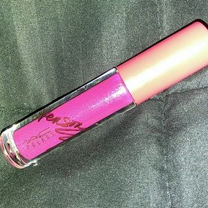 M.A.C Lip gloss Taraji P. Henson collection