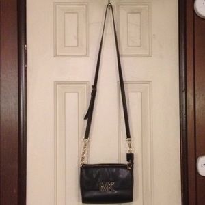 BEST OFFER Michael Kors crossbody bag
