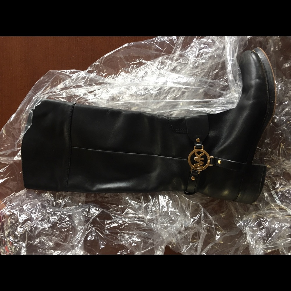 Authentic MK Black Boots - Picture 2 of 3