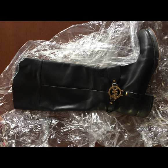 Authentic MK Black Boots - Picture 2 of 3