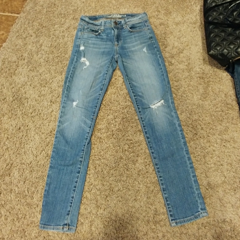 { AEO } Distressed Super Skinny Jeans