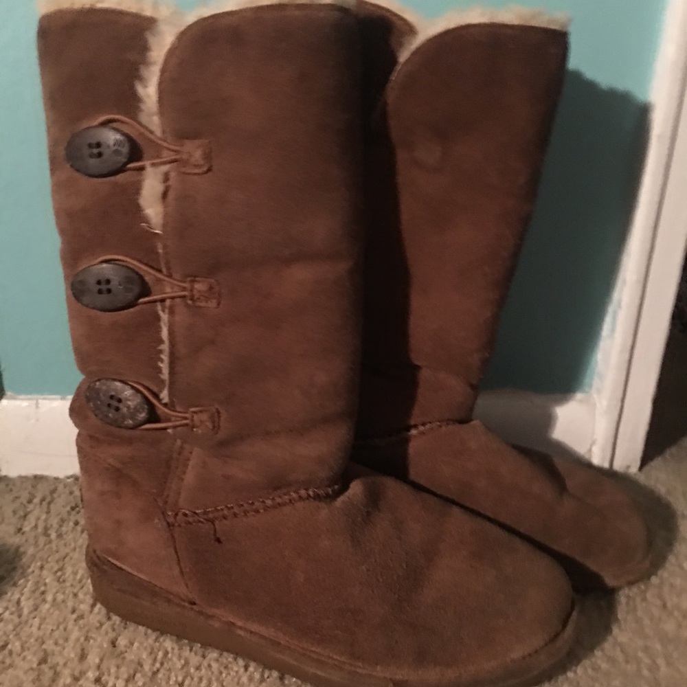 Chestnut Button Bearpaws