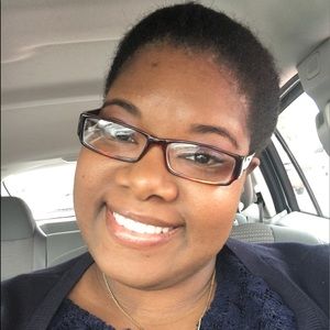 Meet your Posher, Janiel