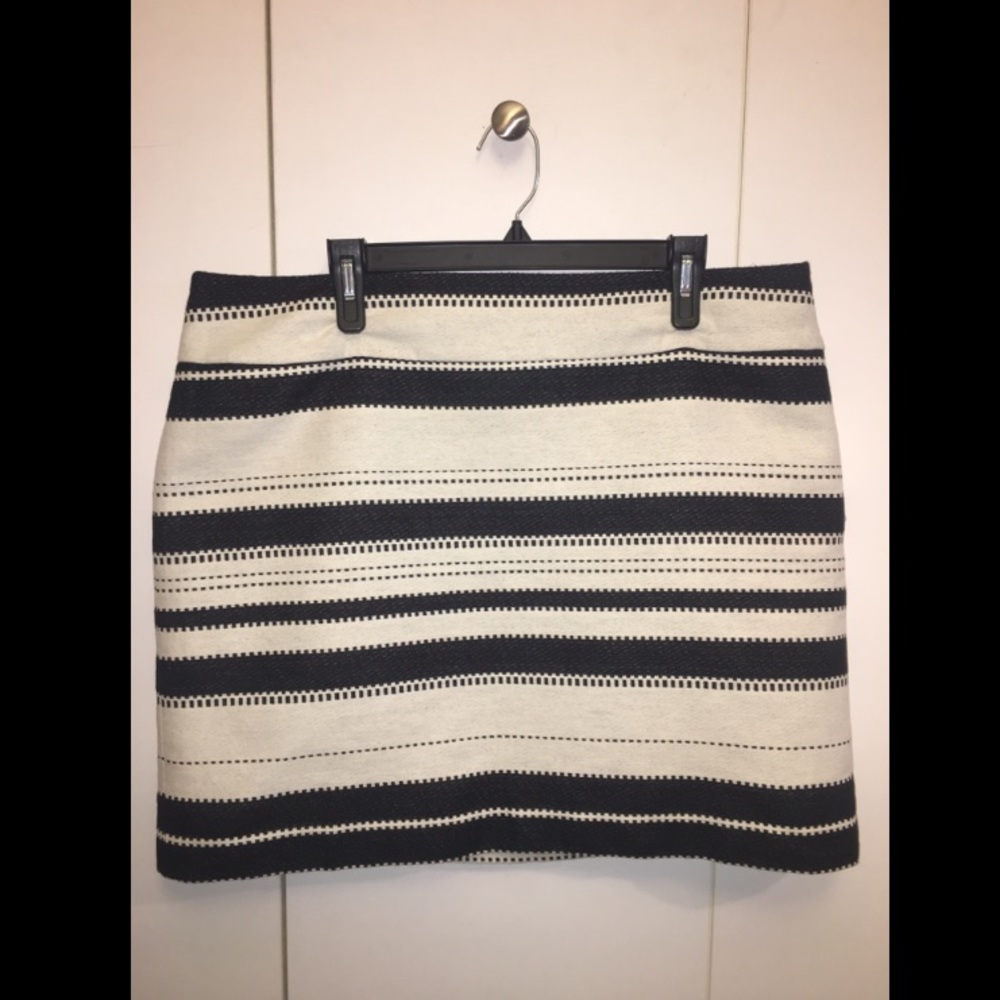 LOFT Black & White Striped A-Line Skirt Size 16