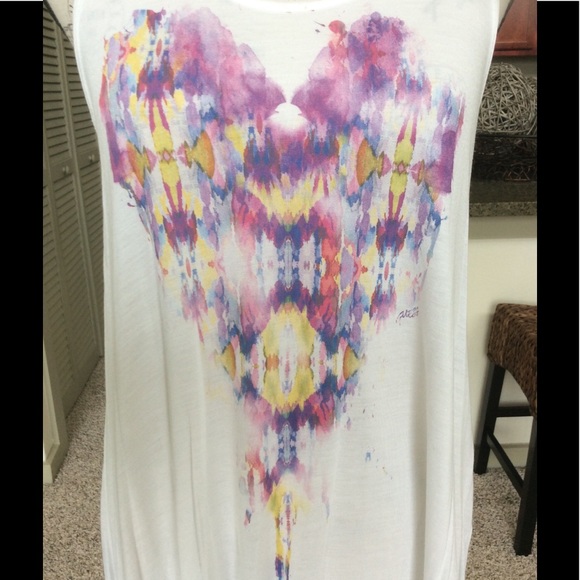 😍 GUESS Watercolor Tank 😍 - Picture 4 of 5