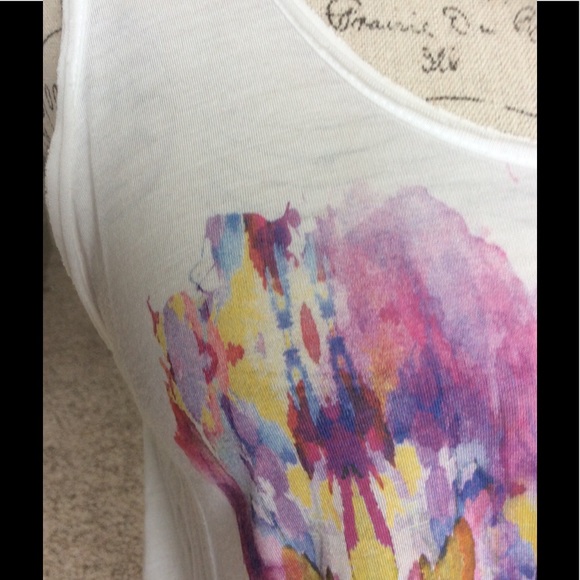 😍 GUESS Watercolor Tank 😍 - Picture 5 of 5