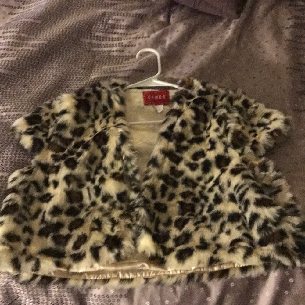 Fake cheetah size L half shrug