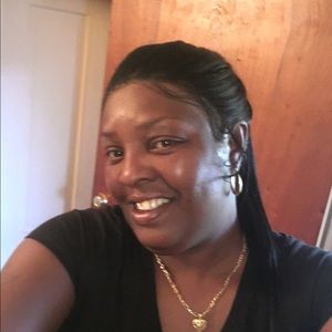 Meet your Posher, Annette