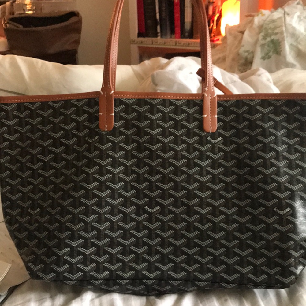 Cute medium size tote