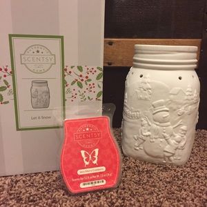 Brand New Scentsy Let It Snow Warmer And Wax Bar