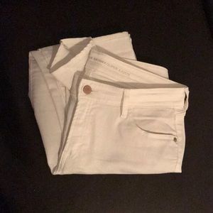 Old Navy White Super Skinny Mid-Rise Jeans