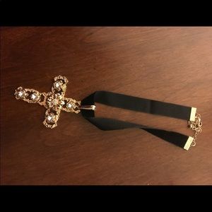 Cross choker. Gold tone with rhinestones