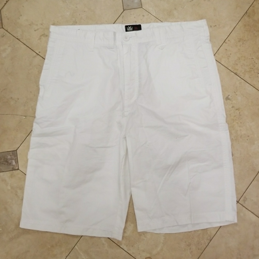 NWOT MEN'S Shorts - SOLD!