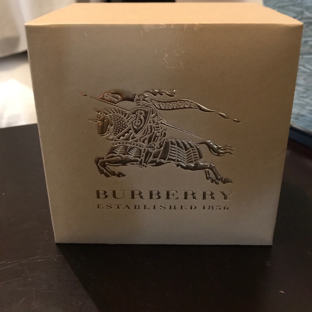Burberry watch box