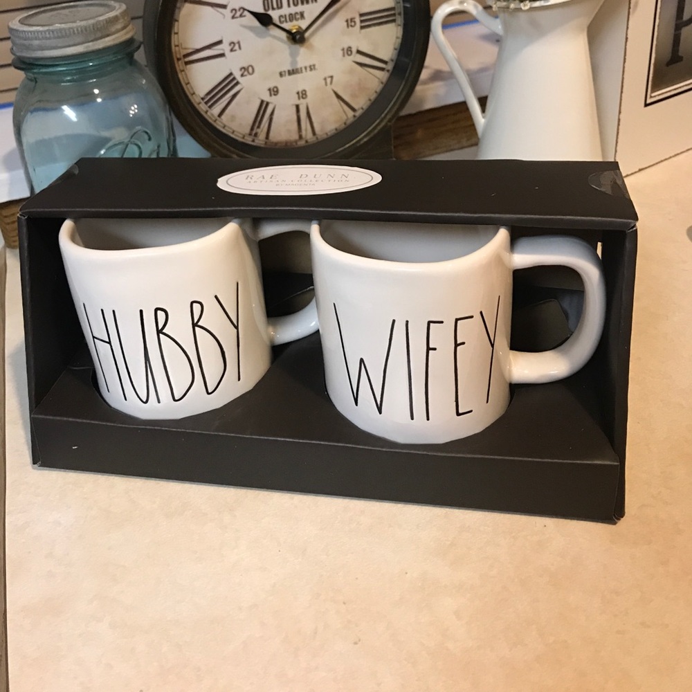 Rae Dunn Hubby and wifey Mug Set