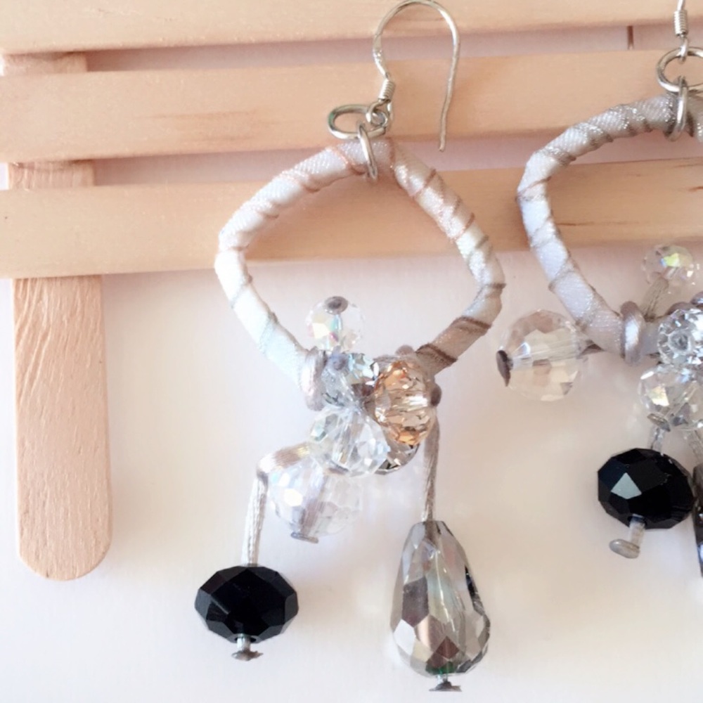 #A150 Handmade 925 Silver and Black Dangles - Picture 2 of 4