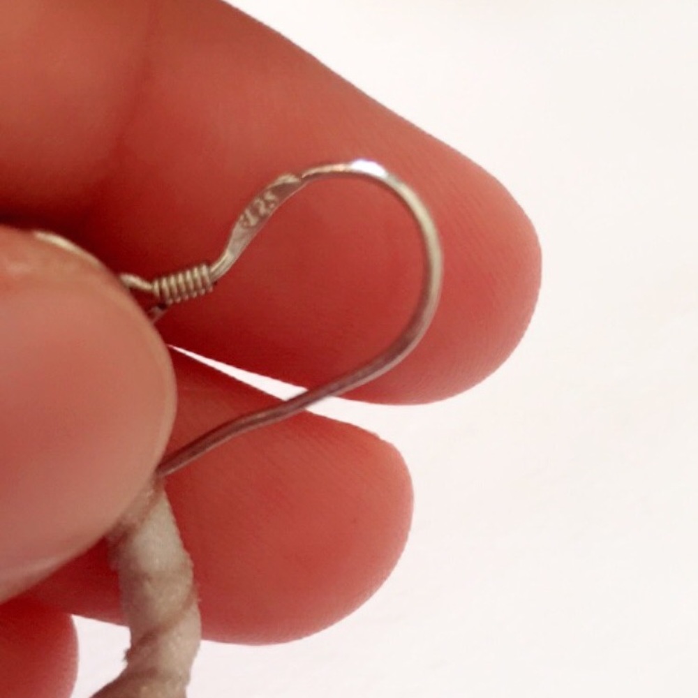 #A150 Handmade 925 Silver and Black Dangles - Picture 3 of 4