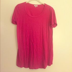 Spendid maternity t shirt in pink.