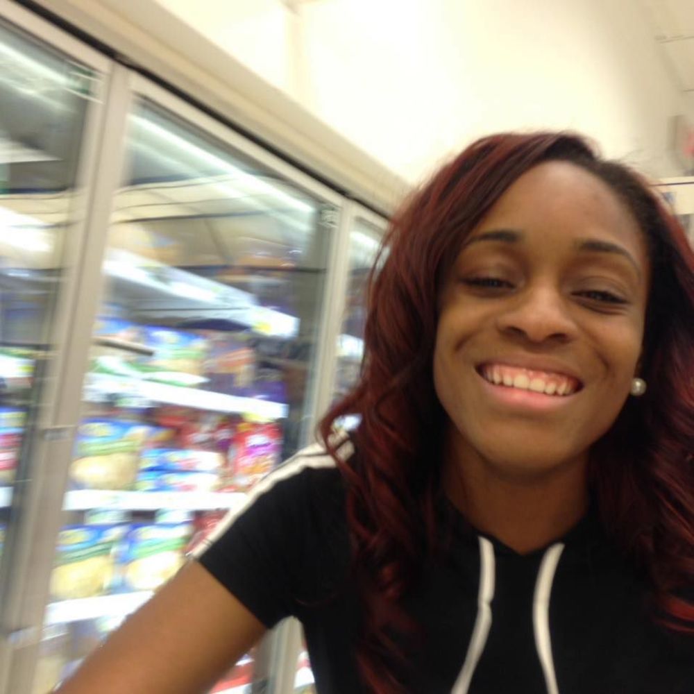 Meet your Posher, Lakia