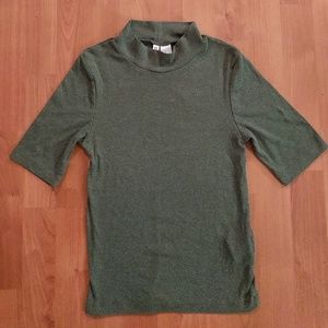 LAST CHANCE--- Mid-length Sleeved Shirt