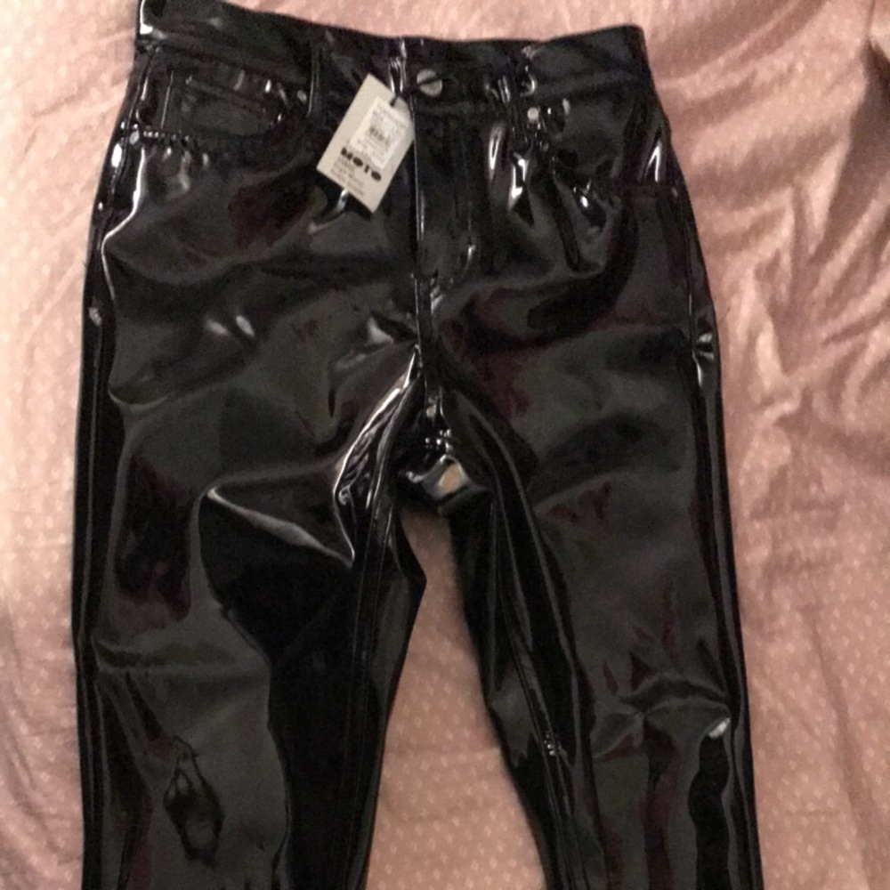 Final offer NWT Topshop Jamie vinyl cropped pants