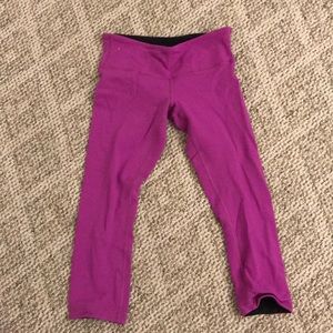 reversible lululemon wunder under crop legging