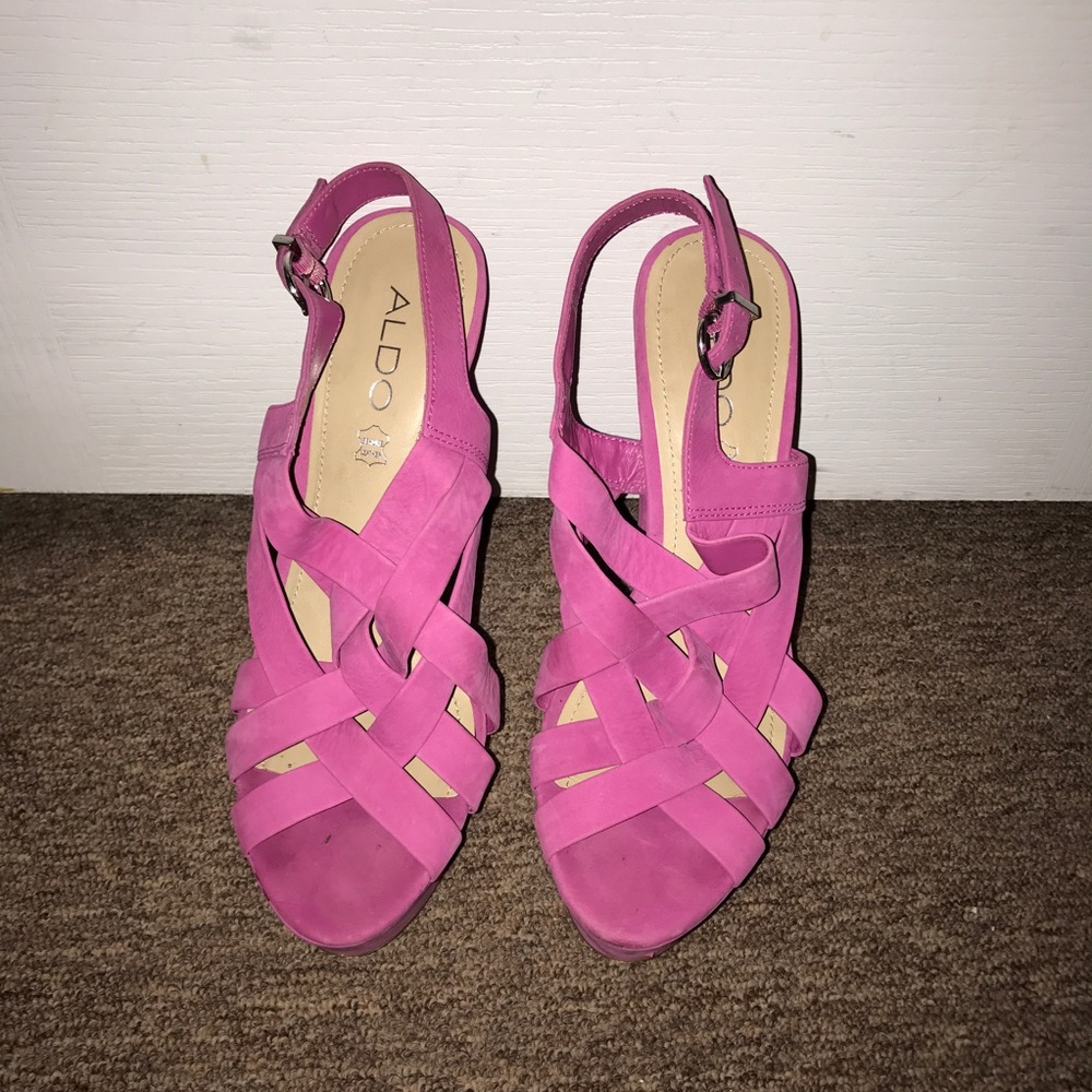 Heels - Picture 2 of 2