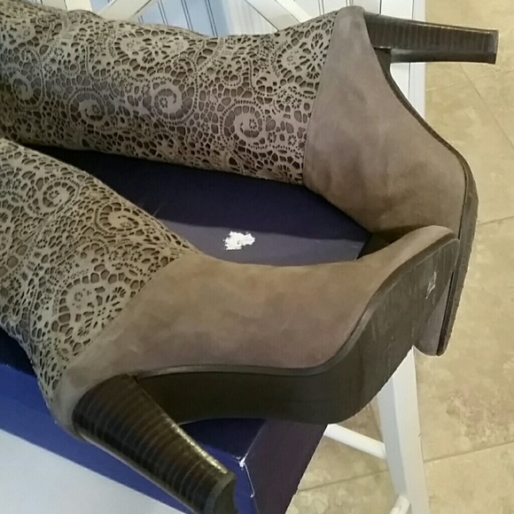 Stuart weitzman tall suede boots - Picture 3 of 8
