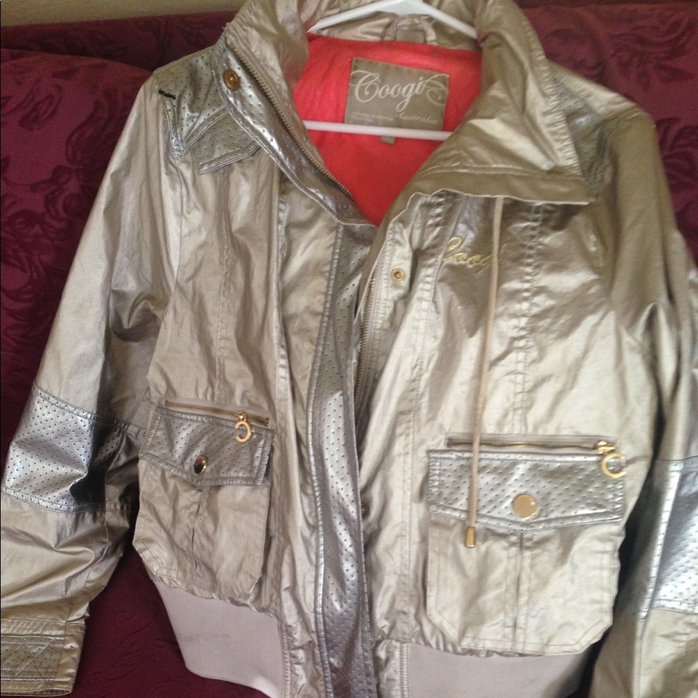 Golden GOOGI Jacket of Woman