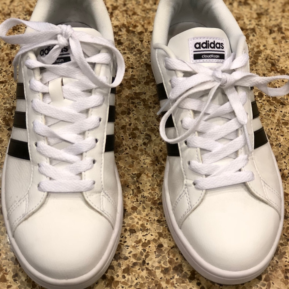 Adidas Neo Cloudfoam size 7
