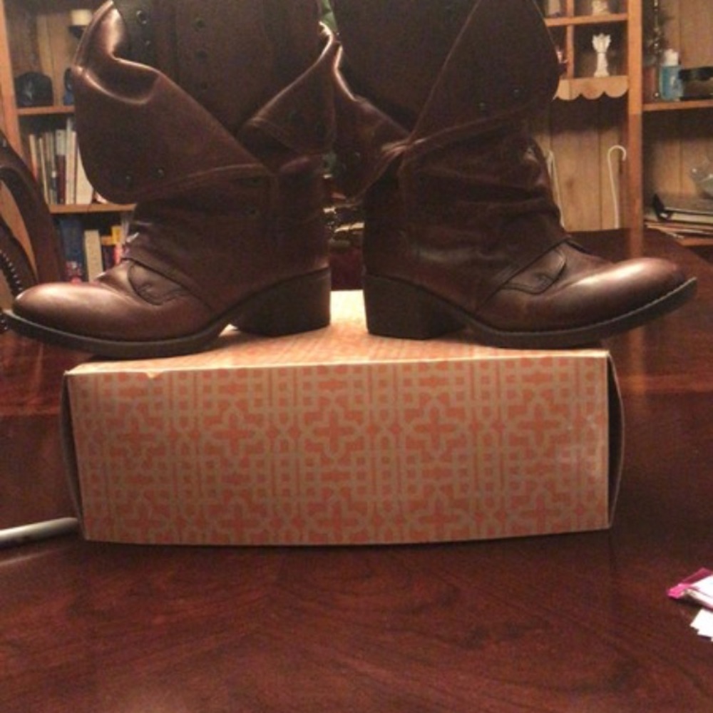 Gianni Bini Leather Boots