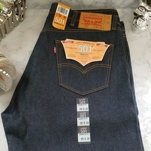 Levi's 501 Shrink-To-Fit
