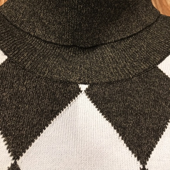 Grace Dane Lewis sweater - Picture 2 of 6