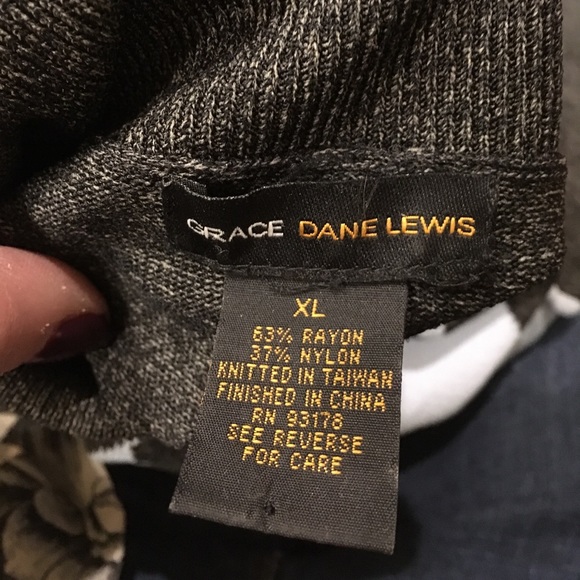 Grace Dane Lewis sweater - Picture 6 of 6