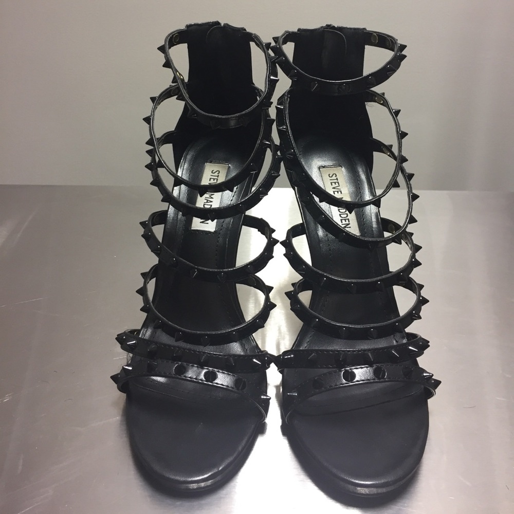 Steve Madden “Charlot” Size 9.5