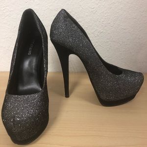 Call it Spring sparkly black & silver heels!