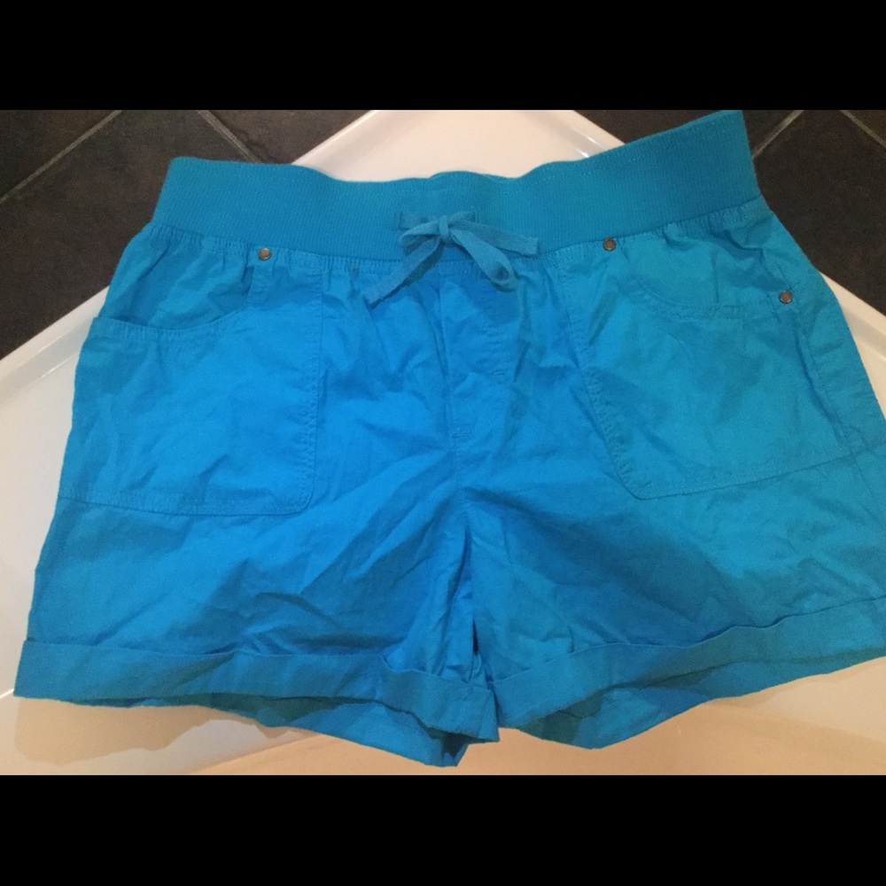 Girl’s blue shorts