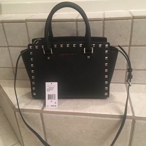 Michael Kors Medium Studded Selma Satchel❤️